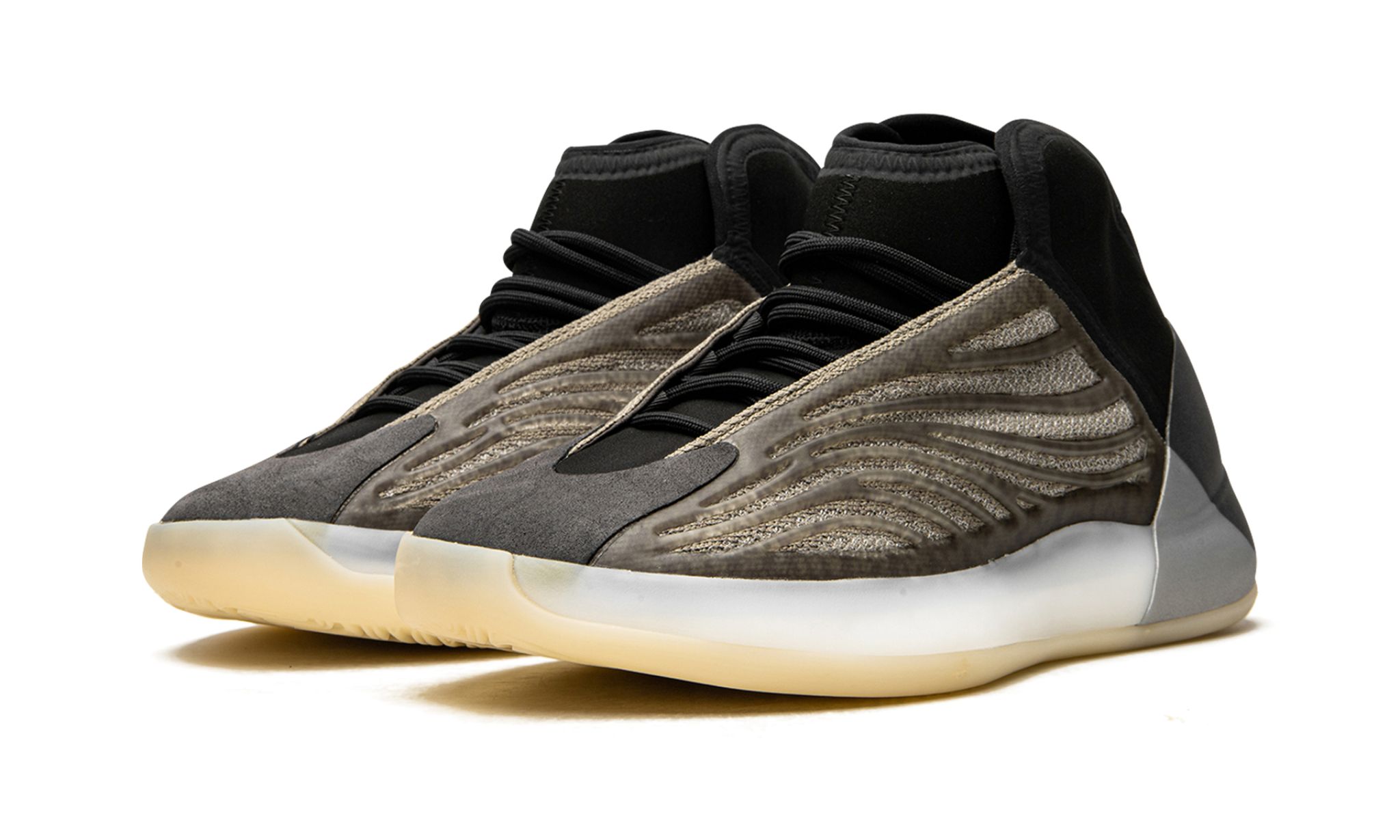 Yeezy QNTM "Barium" H68771