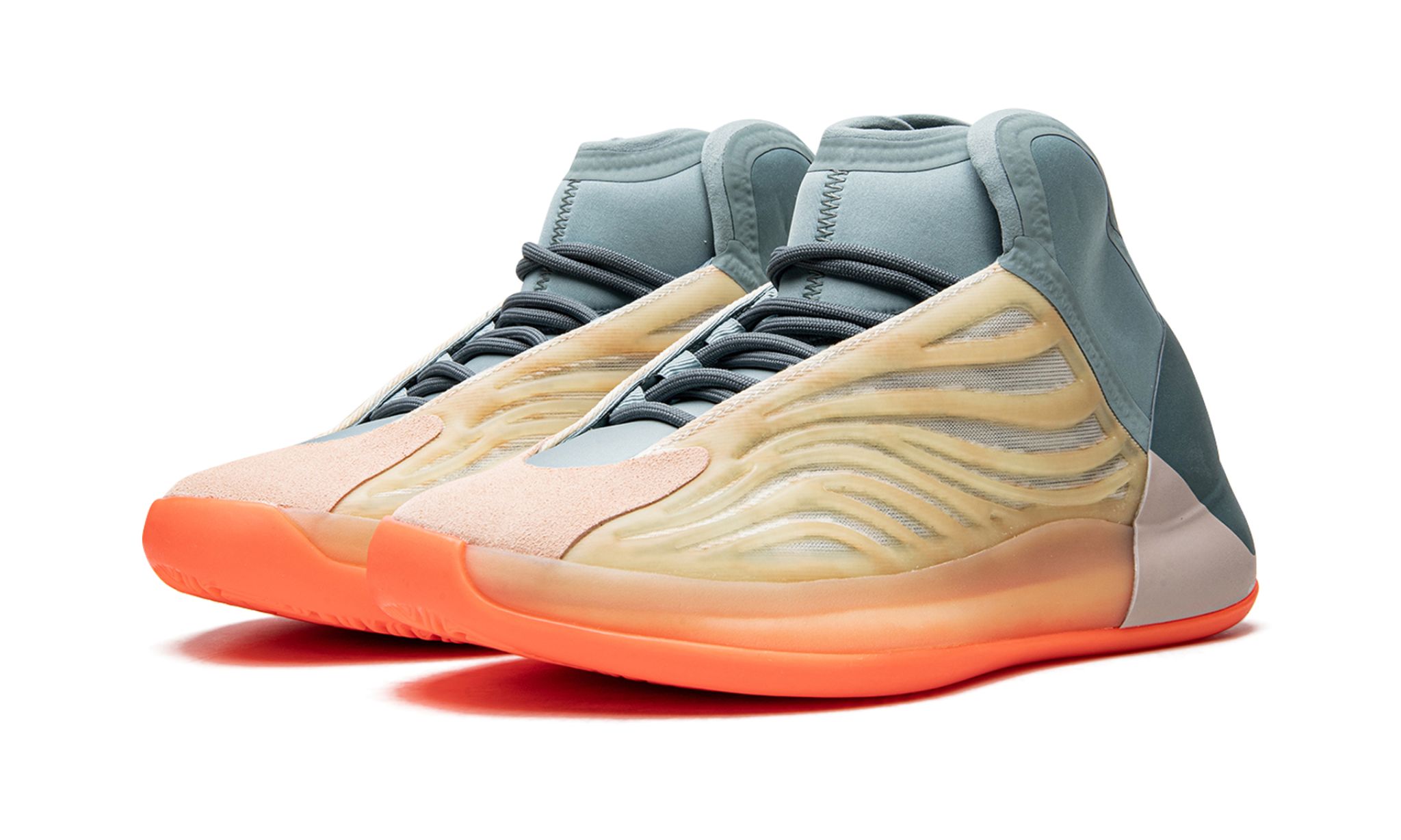 Yeezy Quantum "Hi-Res Coral" HP6595
