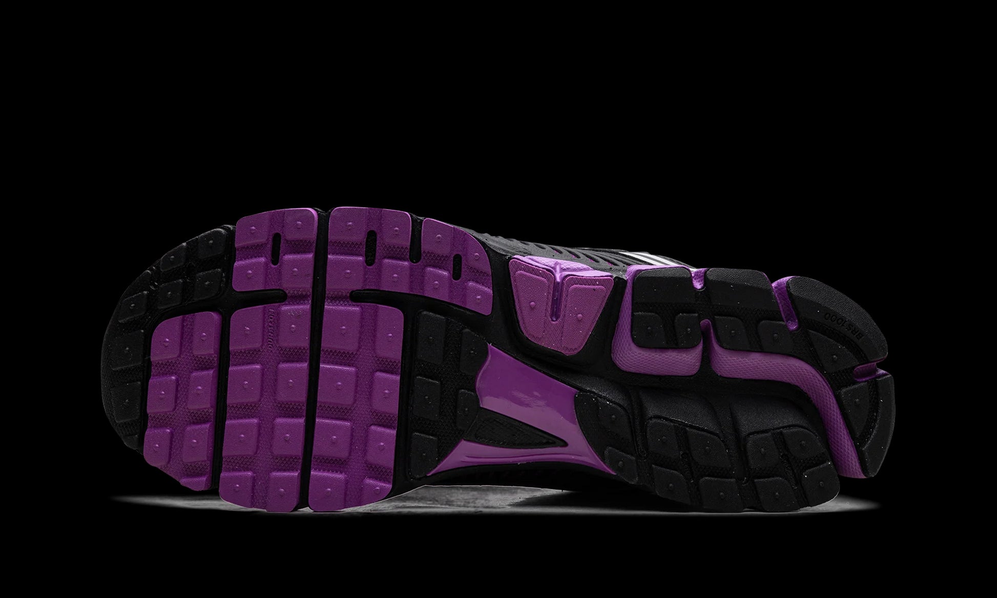 Zoom Vomero 5 "Black Vivid Purple"
