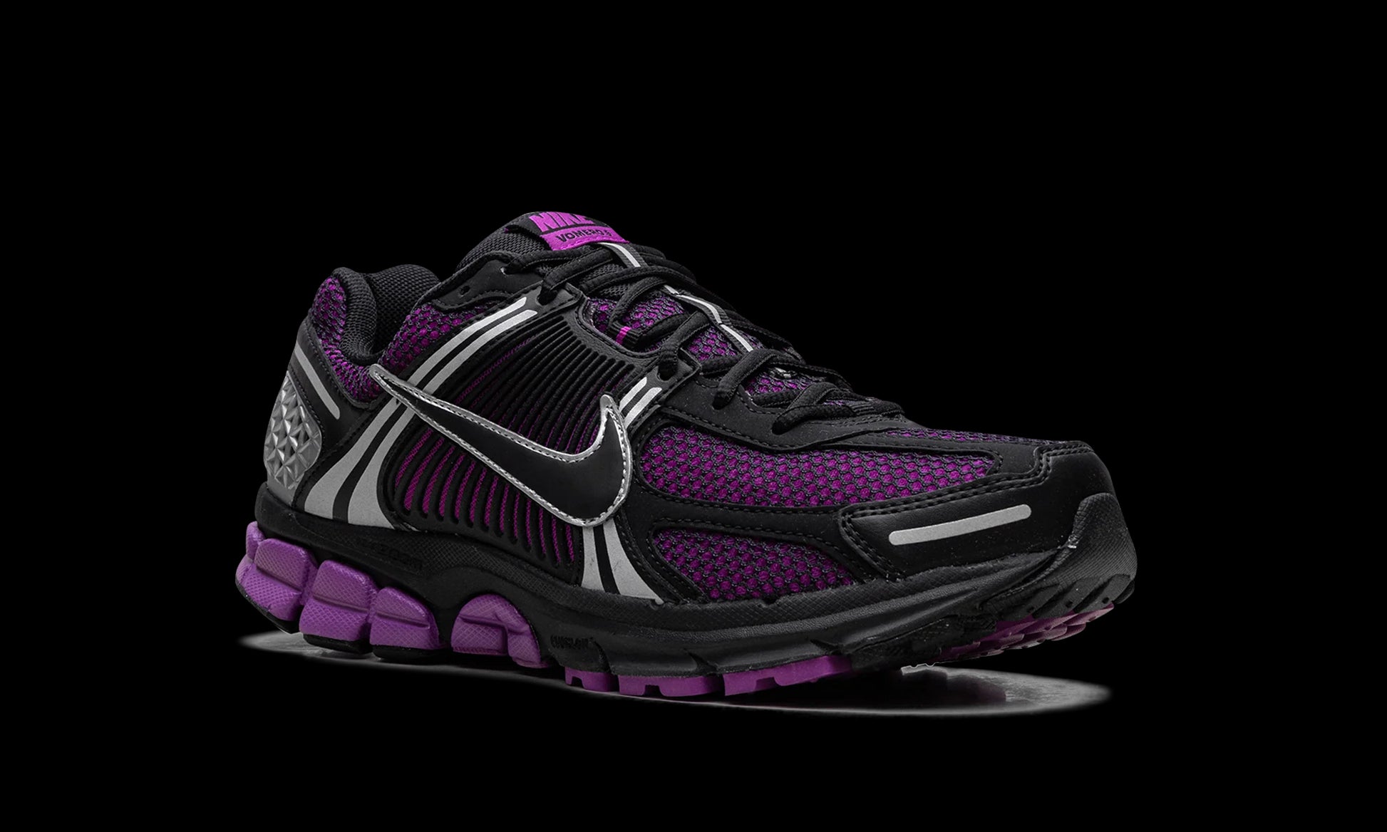 Zoom Vomero 5 "Black Vivid Purple"