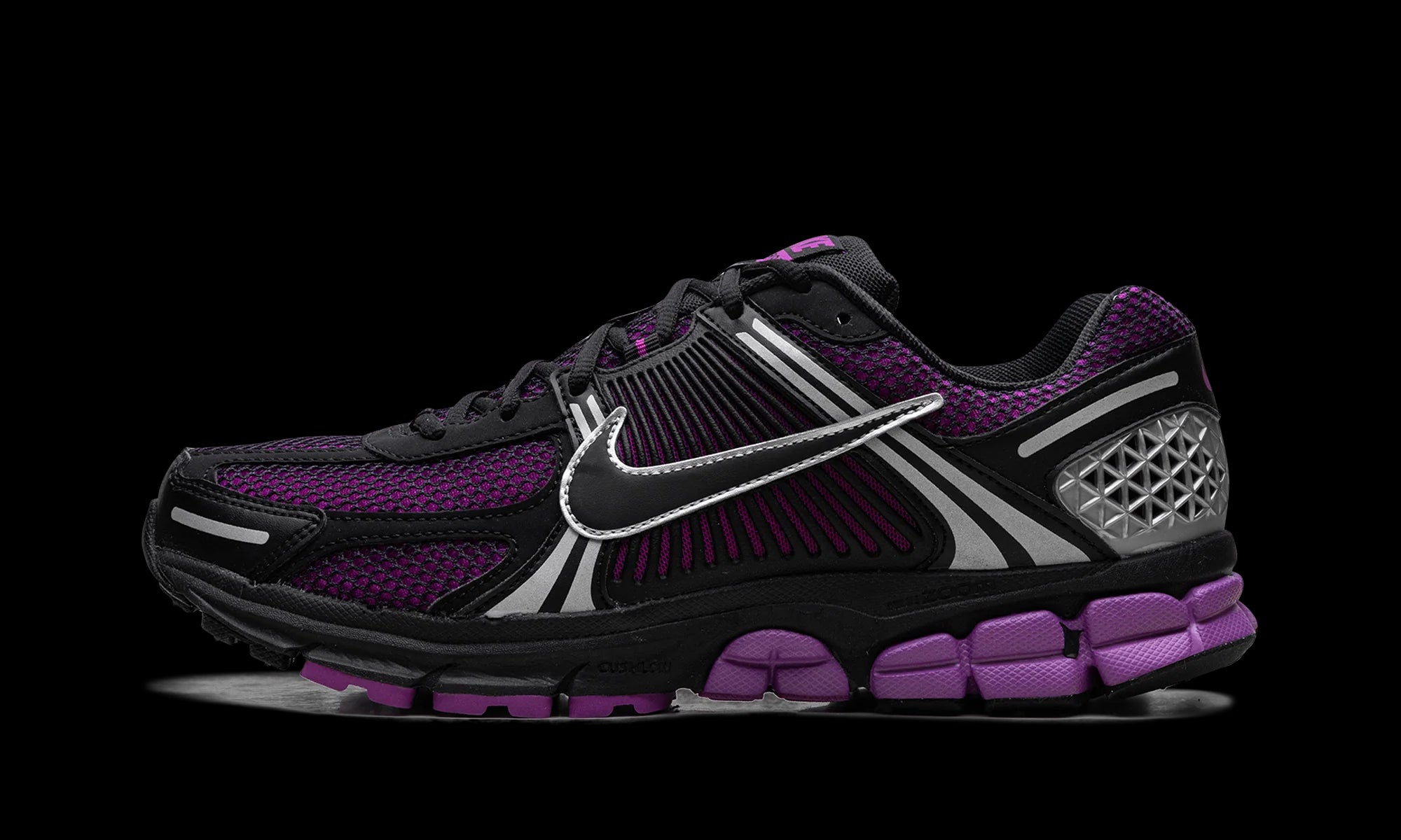 Zoom Vomero 5 "Black Vivid Purple"