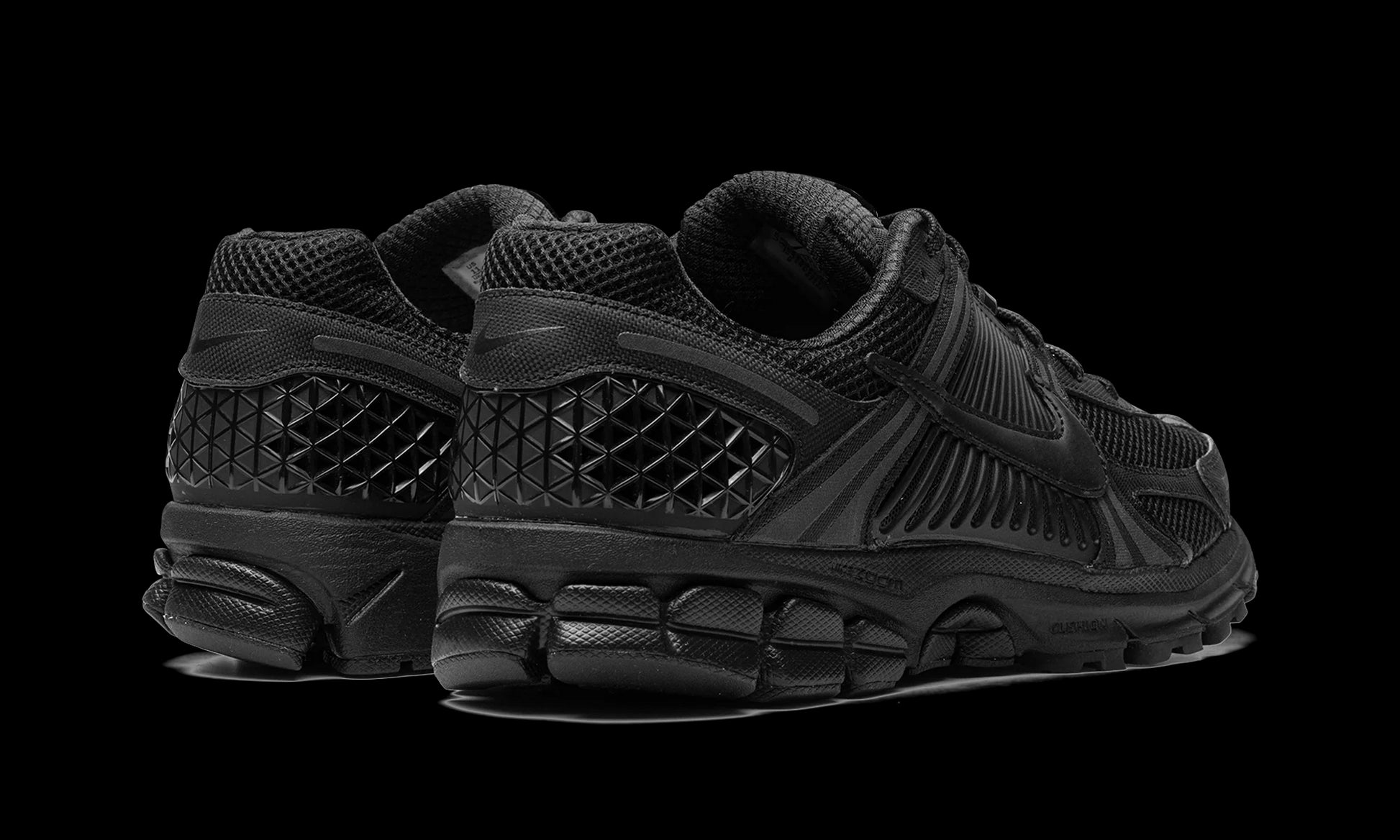 Zoom Vomero 5 "Triple Black"